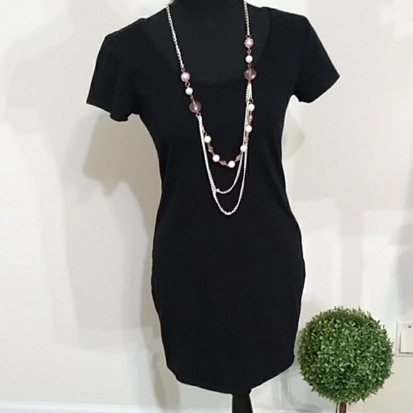 🍍Heart & Hips Short sleeve Black Dress - Picture 5 of 5